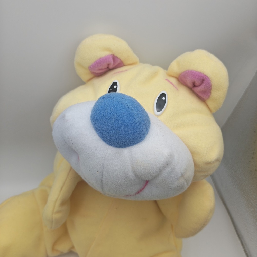 Vintage 1999 Fisher Price Plush Yellow Rumple Bear Blue Nose D22